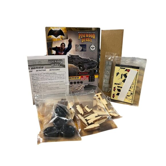 Revell Batman v Superman: BATMOBILE Pinewood‎ Derby Racer Series, Complete - Picture 5 of 5